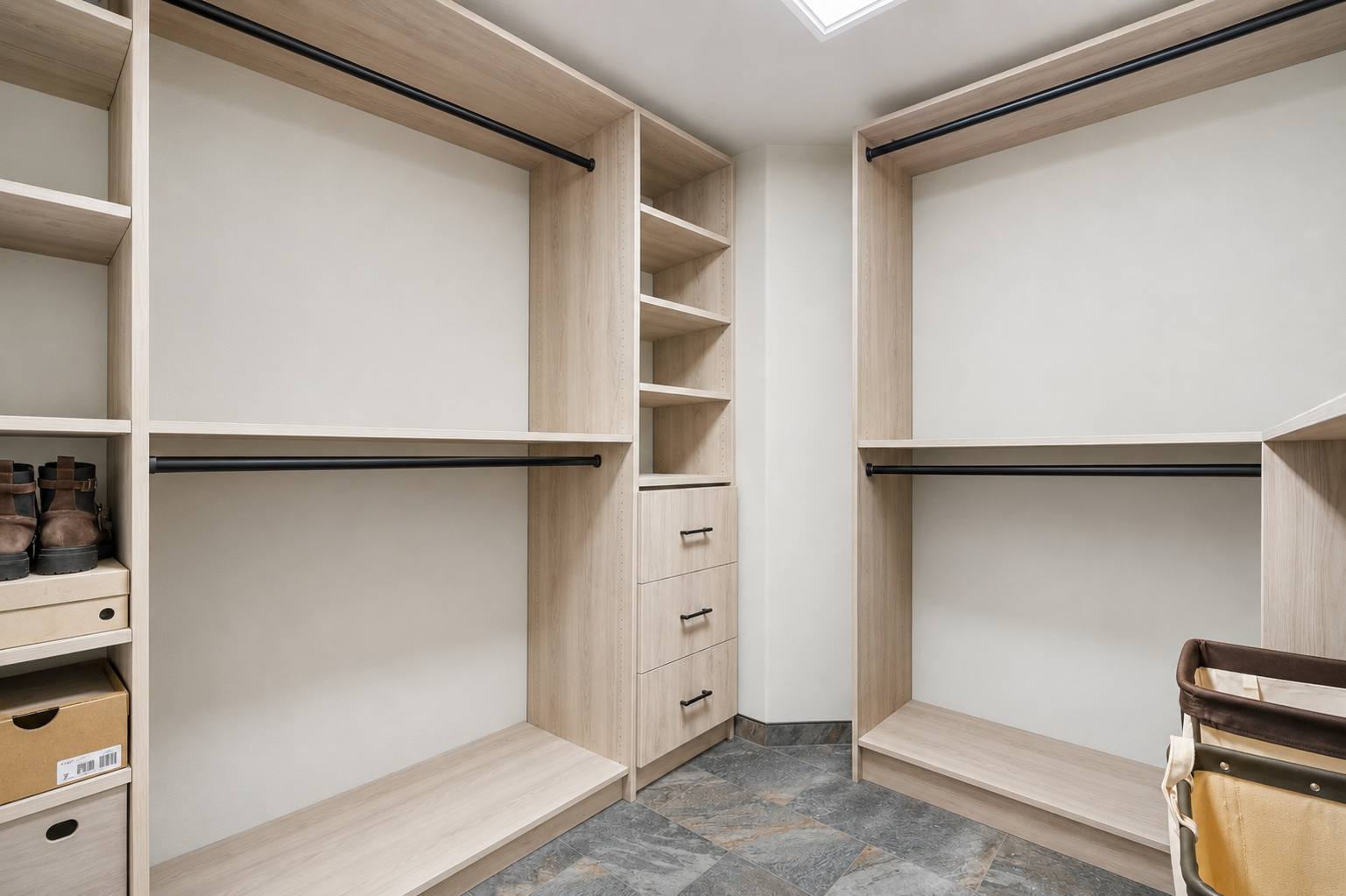 Light Oak Walk-In