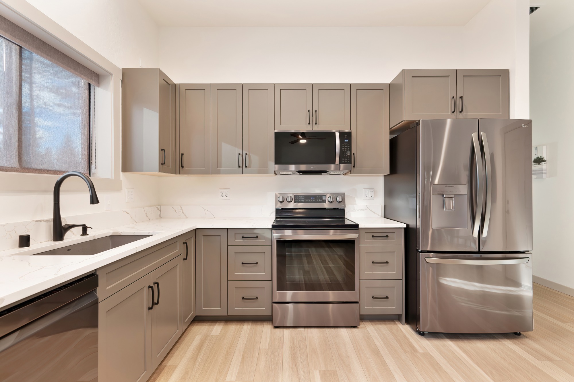 Greige L-Shaped Kitchen detail 2