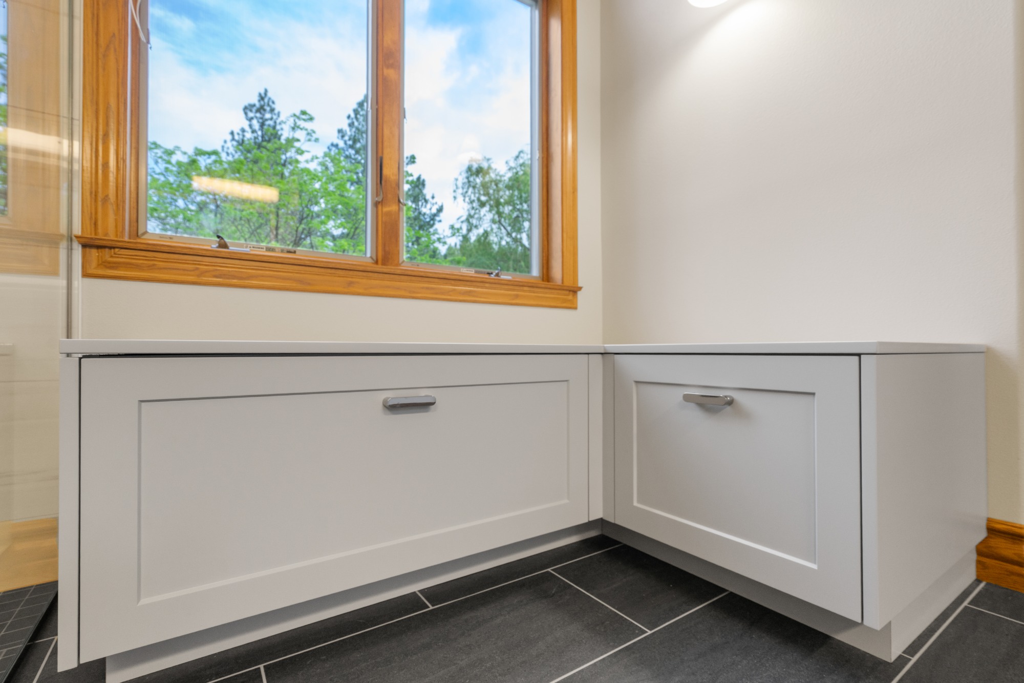 White Double Vanity detail 4