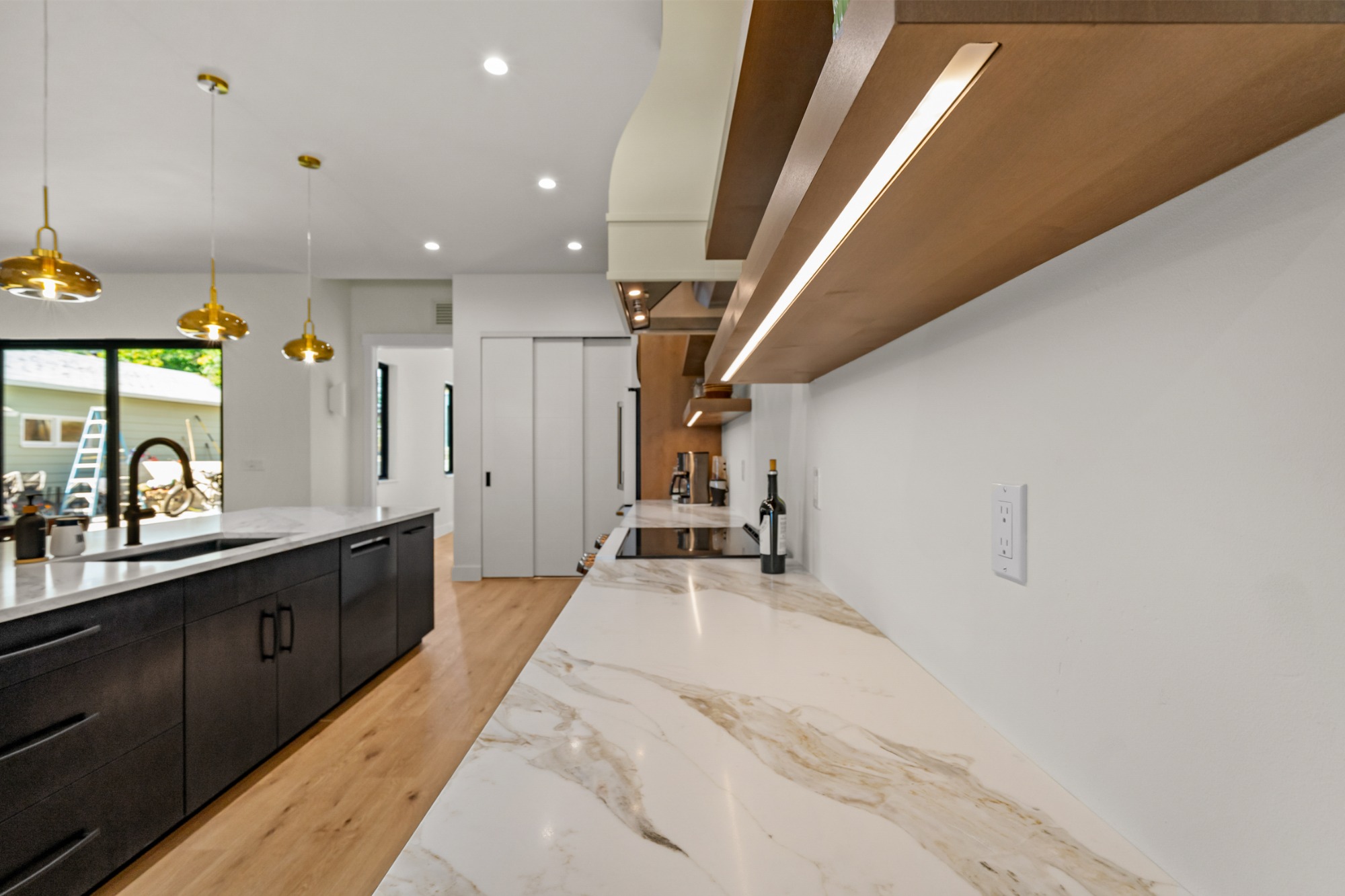 Alder & Marble Galley Kitchen detail 3