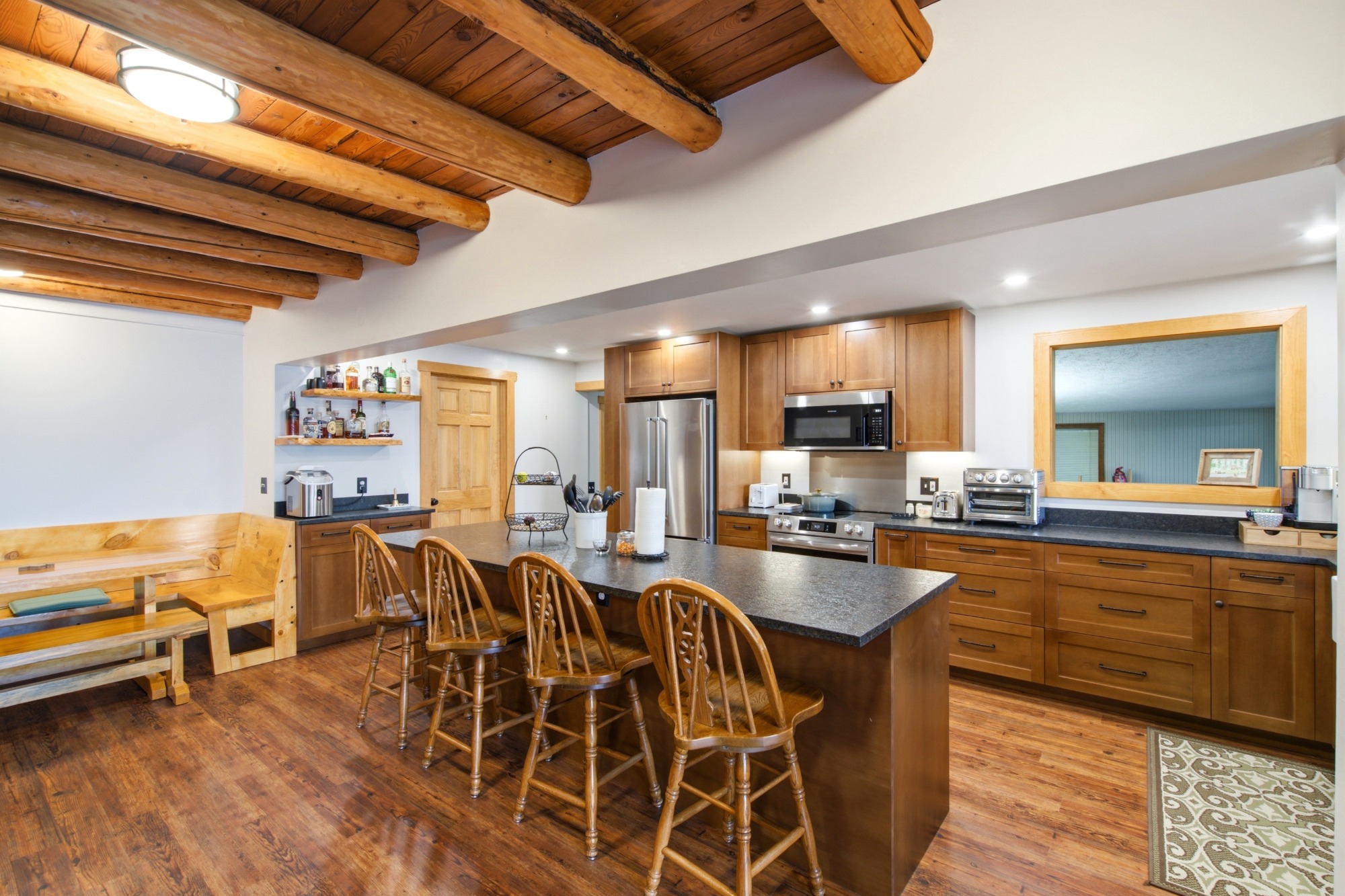 Beauty Bay Shaker Kitchen detail 1