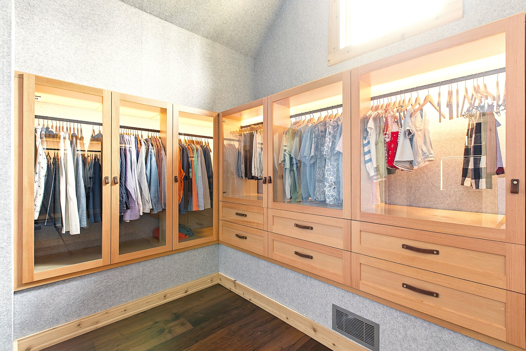 Vertical Grain Fir Closet detail 2